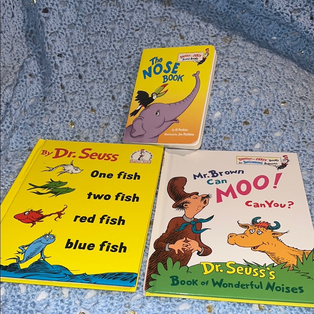 Dr. Seuss One Fish Two Fish Red Fish Blue Fish - Yellow Cover